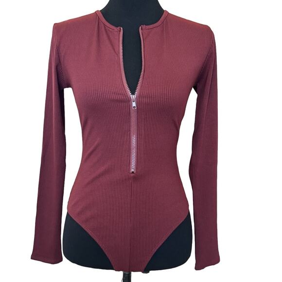 New ~ NAKED WARDROBE ~ Snatched Zip Front Long Sleeve Ribbed Bodysuit Sz M - Picture 2 of 6